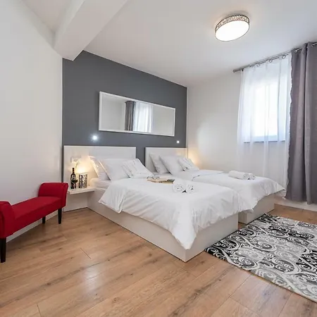 Luxurius Penthouse Apartamento Zadar